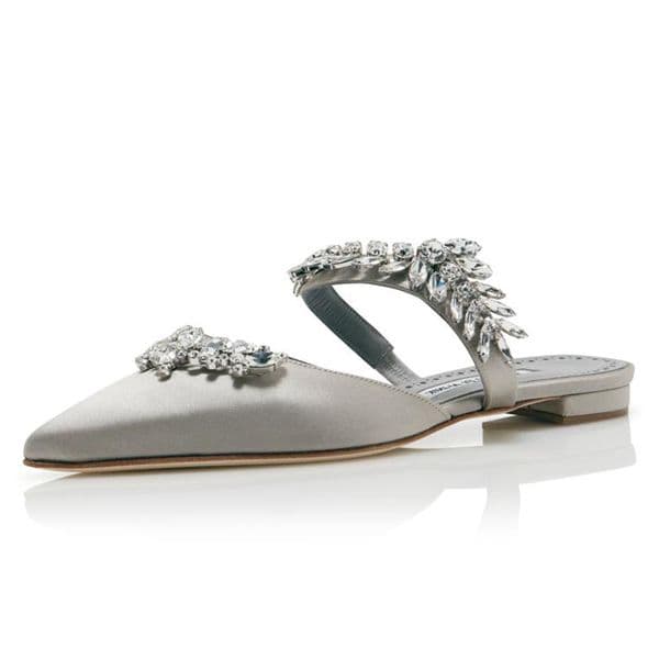 Fashion Women Sandals Slides LURUMFLAT 10 mm Light Grey Satin Crystal Embellished Mules Italy Popular Pointed Toes Ankle Chain Designer Featuring Sandal Slipper