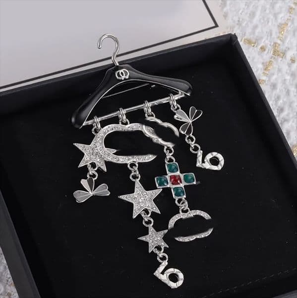 Fashion Luxury Designer Brooch Pin Gift Men Women Lady Corsage Breastpin Suit WeddParty High Quality Jewelry Ornament T260528