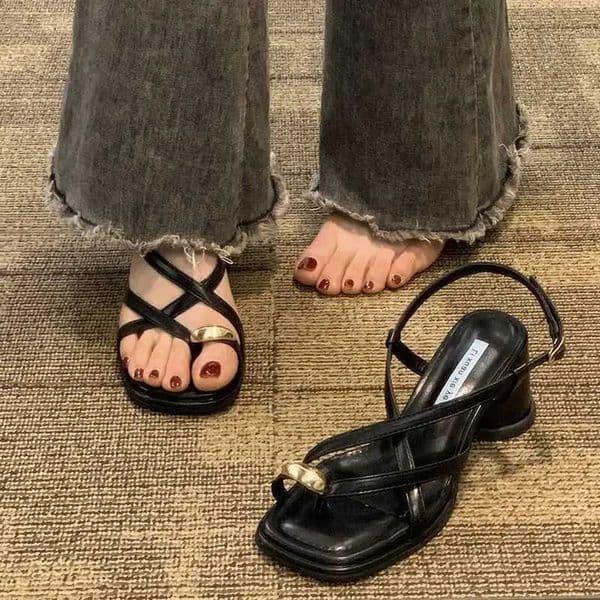 2024 New Summer Womens Sandals High Heels French Style Niche Sensati with Casual Shoes Rubber Upper MaterialXJ250419