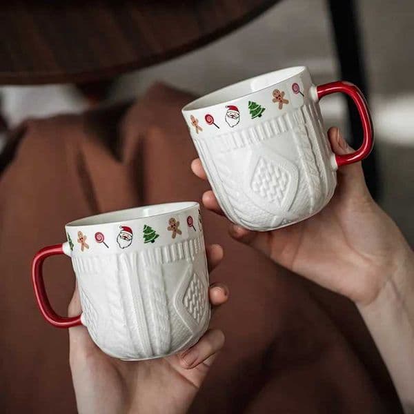 Hot 2Pcs/Set Couple Cup High Value Embossed Cup Ceramic Mug Cup Christmas Valentines Day New Year Gift Woman YUZI Y251119