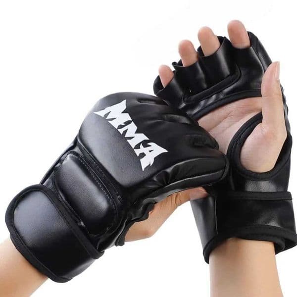 MMA Half Finger Childrens Adult Boxing Gloves Professional Fighting Beach Training Beach Bag Special Boxing GlovesXJ250422