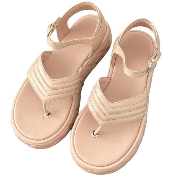 New fashionable slippers, luxury designer sandals, genuine leather letter beach shoes, women's flat shoes, casual sandals, indoor slippers, thick soled shoes