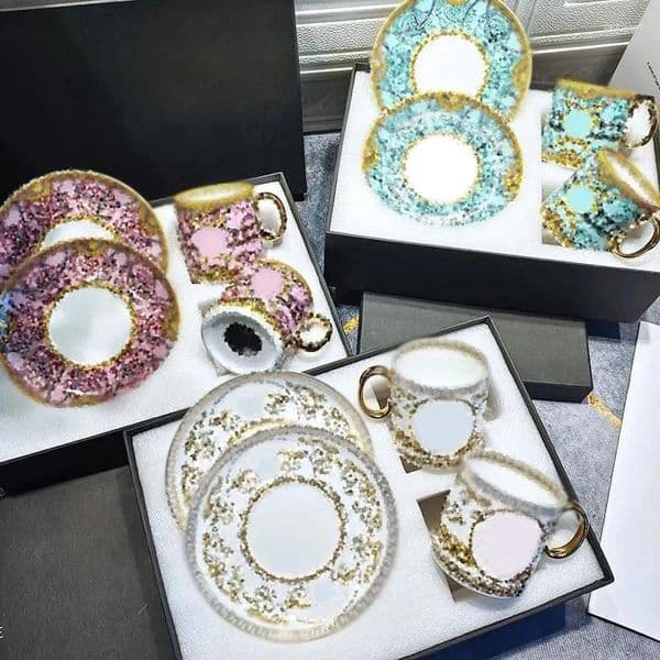 Cups Saucers European Gold Rim Coffee Bone China Hand-painted Tea Cup Saucer Couples Mugs Drinkware Gift Box