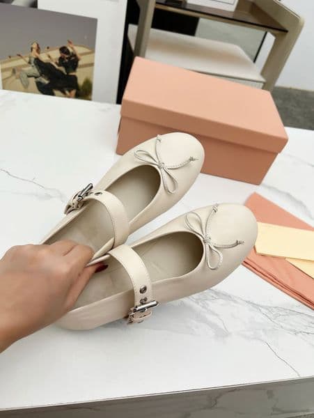 Classic women's formal shoes, high-quality flat bottomed loafers, autumn handmade genuine leather women's shoes 35-41