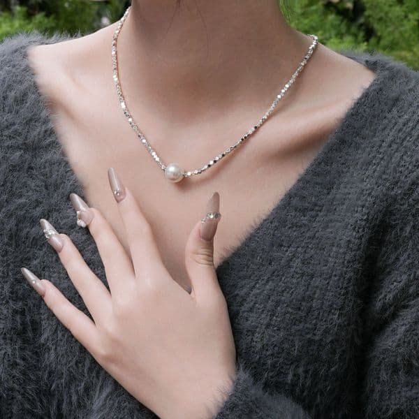 Womens Necklaces with Pendant for Quality Accessories Necklace Sold with Box Packaging J3181