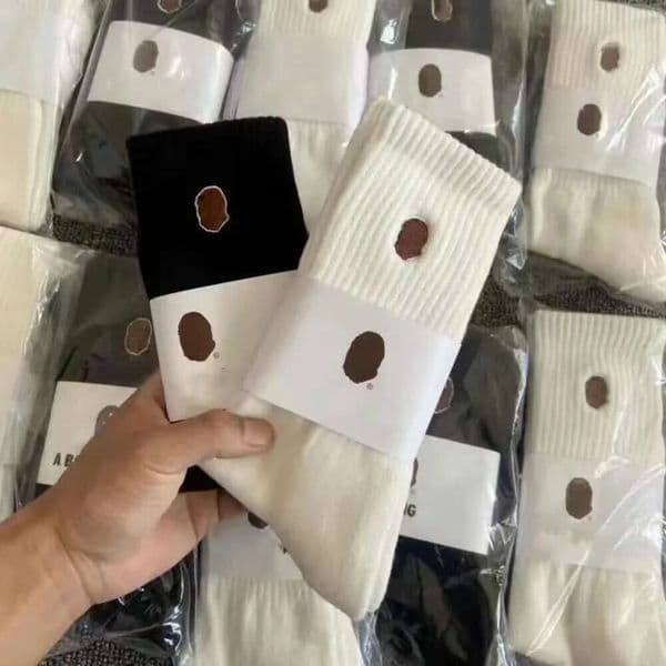 Designer Men Women Socks Stocking Classic Comfortable Breathable Cotton Fashion Personalized Embroidery Sports Socks