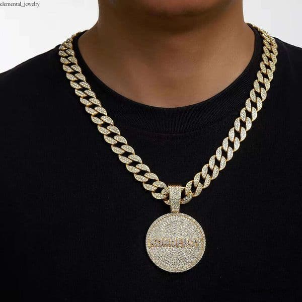 Ice out VVS Moissanite Men's Hip-Hop Fashion Accessories Large Iced Necklace Cuban Chain Medal Pendant and Amulet ae
