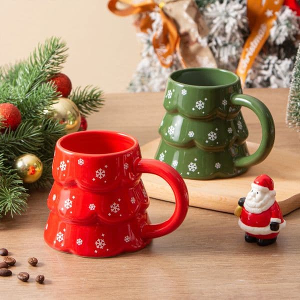 1PC Christmas Tree Shaped Mug Creative Ceramic Coffee Cup for Home Living Room Restaurant Office Coffee Latte Milk Drinks 251126BJ