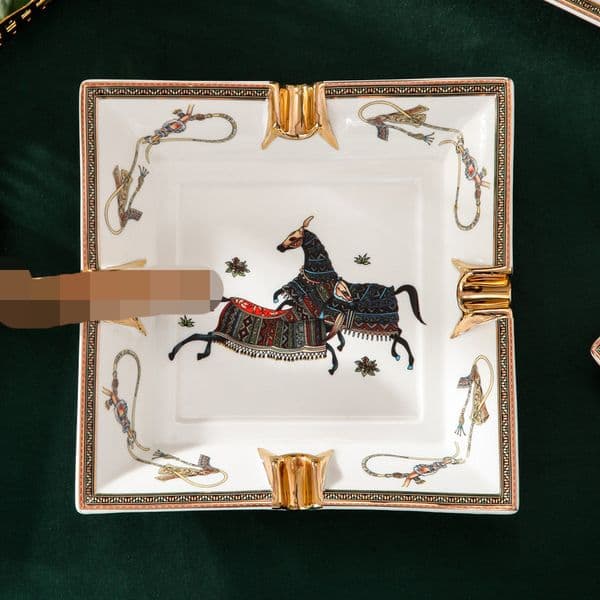 Ceramic ashtray European home living room cigar h home office ktv light luxury special plate ashtray high sense