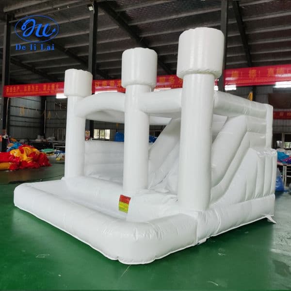 Wholesale commercial or festival outdoor white inflatable trampolines, wedding inflatable castles, suitable for both adults and children