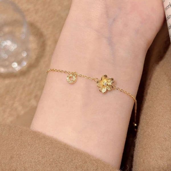 Flower New Chinese Style Retro Fashion Jewelry Exquisite Versatile Zircon Accessories for Women Light Luxury Sand Gold National Trend Bracelet