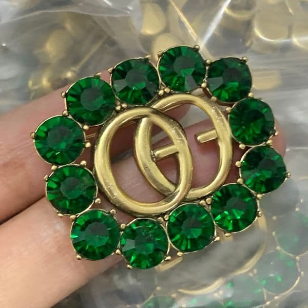 Deigner Brooch Inect Crytal Brooche For Women Men Inlay Pearl Brooch Pin Stamp Letter Copper Material High Quality Jewelry Brooch Pin Chritma Party