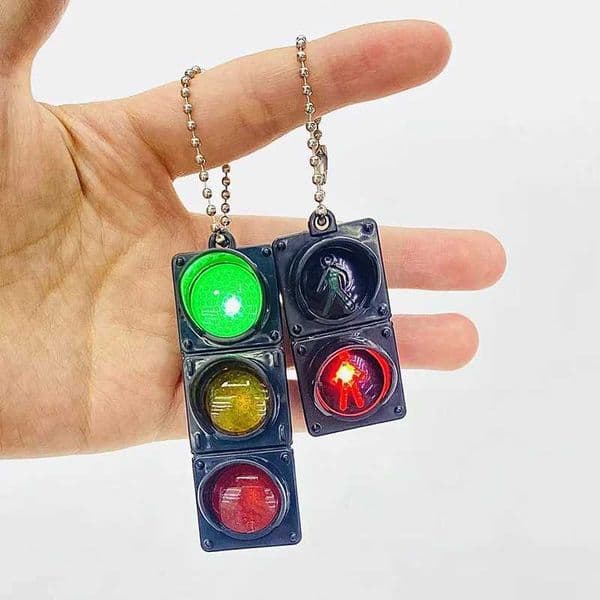 Simulation Electronic Traffic Light Keychain Pendant Mini Cute Pedestrian Light LED Light-emitting Toys Kids Cognitive Toy Gifts W250210
