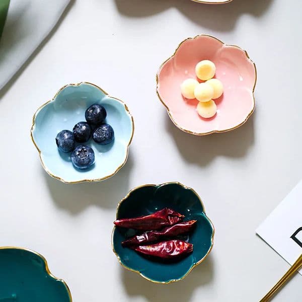 Creative Japanese Sakura Ceramic Dish Cherry Blossom Kawaii Plate Sauce Flower Bowl for Kitchen Vinegar Dishes 250213BJ