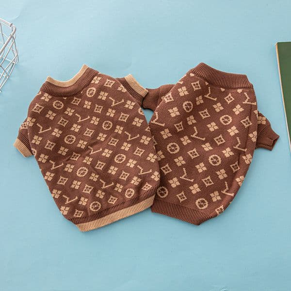 2026 New Warm Sweater Luxury Dog Apparel With Classic Jacquard Letter Pattern Designer Pet Clothes For Small Medium Dogs Cat Sweaters Lightw