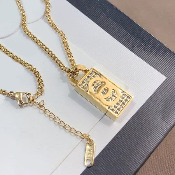 Stainless Steel Necklaces Chain Choker Pendant Statement Fashion Womens Necklace WeddParty Jewelry Accessories 25ss Fashionable 18K Gold Plated Material T26052