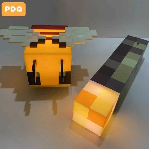 New Arrival 11.5 inch Brownstone torch LED toy DIY bee model night light childrens peripheral gift room game decoration luminous desk lamp Z250227