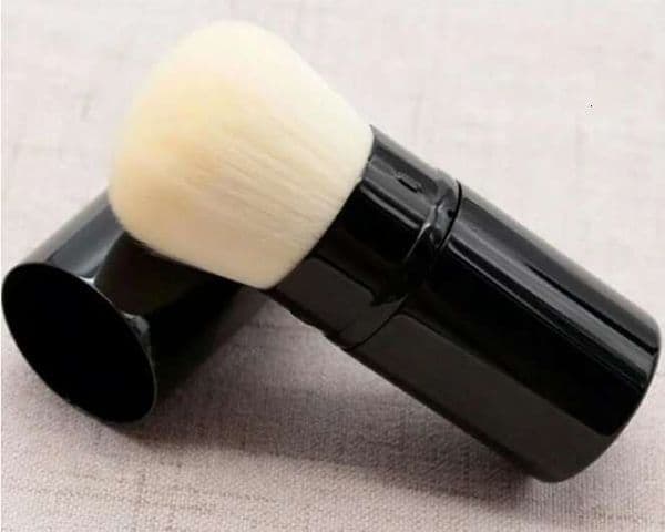Designer single brush RETRACTABLE KABUKI with retail Box Package Makeup Blendersingle brushes Make up Tool