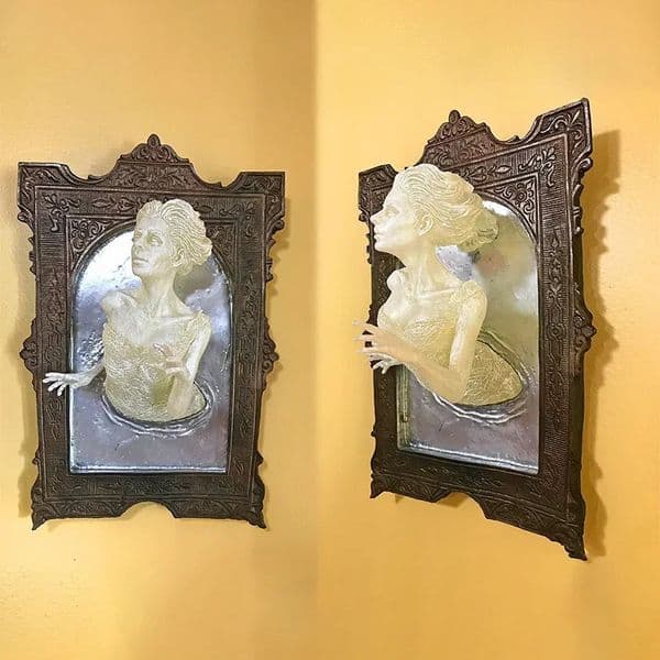 Ghostly Reflection in The Mirror Wall Sculpture Horror Themed Devils Hand Luminous Resin Craft Unique Creative Home Decor 250226