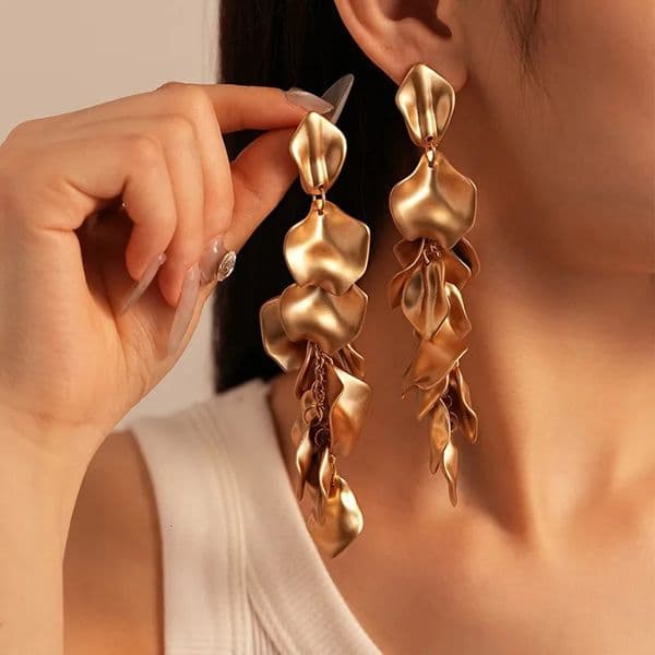 Bohemian Acrylic Petal Earrings with Tassel Multicolor Flower Drop Earrings for Women Ear Party Jewelry Long Pendientes Mujer 250526