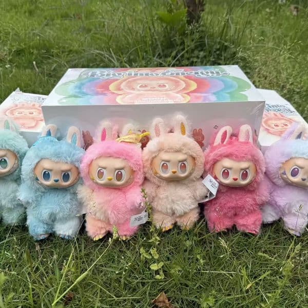 Game stuff animal And Toy Labubus Blind Box Keychain Plush Doll Key Chains Pvc Figure Tabletop Ornament Keyring Multicolour Big Into Energy Toys Hobbies OrnamL26042