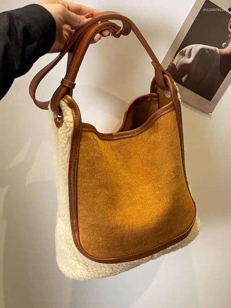 Totes Fashion Lamb Wool Bucket Bag Women Autumn Winter Large Capacity Versatile Comute Suede Patchwork One Shoulder Crossbody Bags