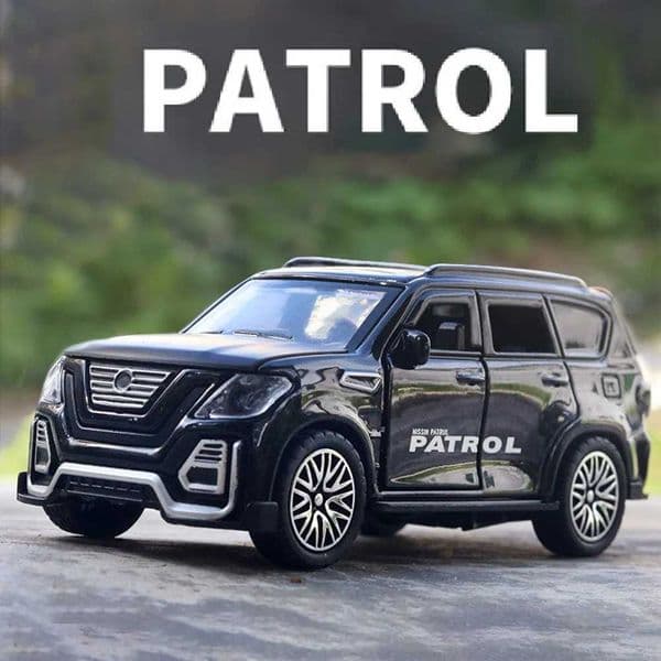 Scale 1 36 Patrol SUV Car Model Toy Alloy Body Rubber Tire 4 Doors Opened Pull Back Cross Country Models Ornaments Gifts Z250611