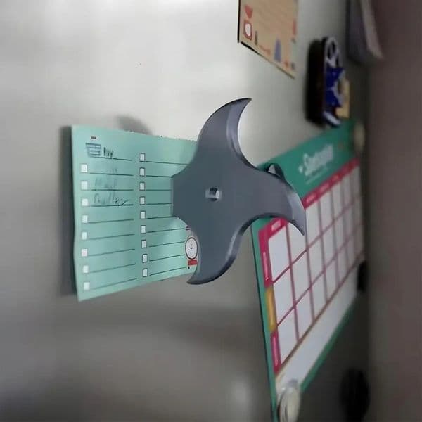 Knife Magnetic Fridge Stickers Ninja Dart Hatchet Fridge Magnets Decorative Refrigerator Reminders Magnets Kitchen Decorations 250606BJ