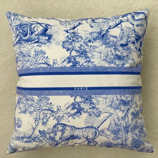 New fashion light luxury pillow sofa bedroom cushion living room headboard plush car pillow with core cloth art pillowcase home decor