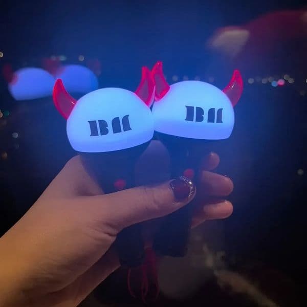 KPOP BABYMONSTER Mini Cartoon Support Light Keychain Pendant Ruka Chiquita Haram Pharita Box Acrylic Stick Fans Collect 250613