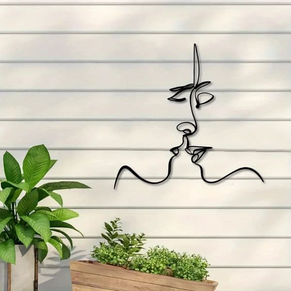 At Midnight Kiss Me. An Enchanting Romantic Present. Beautiful Metal Wall Art of a Kissing Pair. Graceful Decoration for Walls. 250613