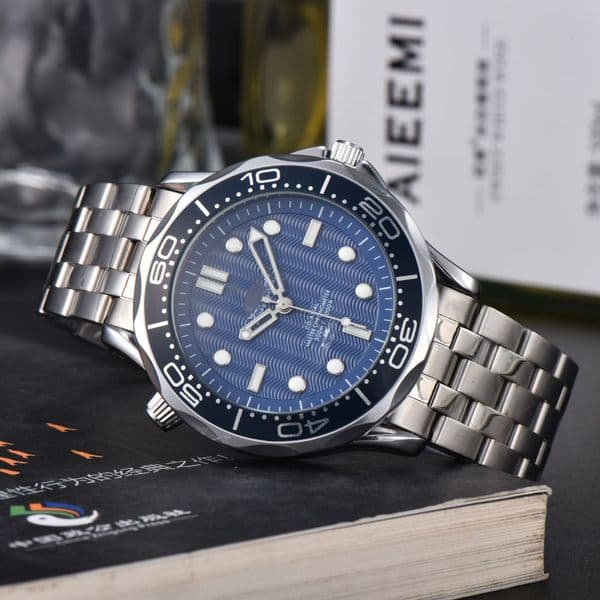Top quality nice model quartz fashion mens watches stopwatch auto date big full functional popular casual fashion male gifts waterproof 544