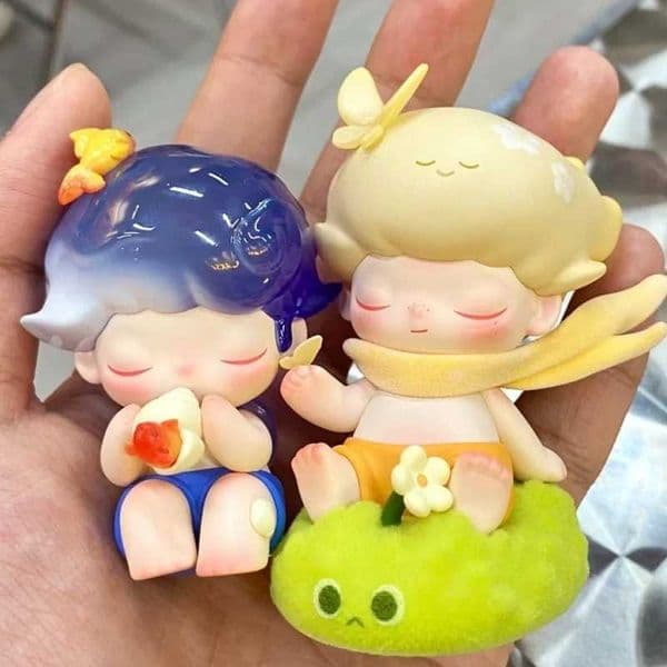 Genuine Dimoo By Your Side Series Blind Box Kaii Doll Cute Anime Figure Model PVC Doll Surprise Desktop Collection Toys Gift Z250620 Z260525