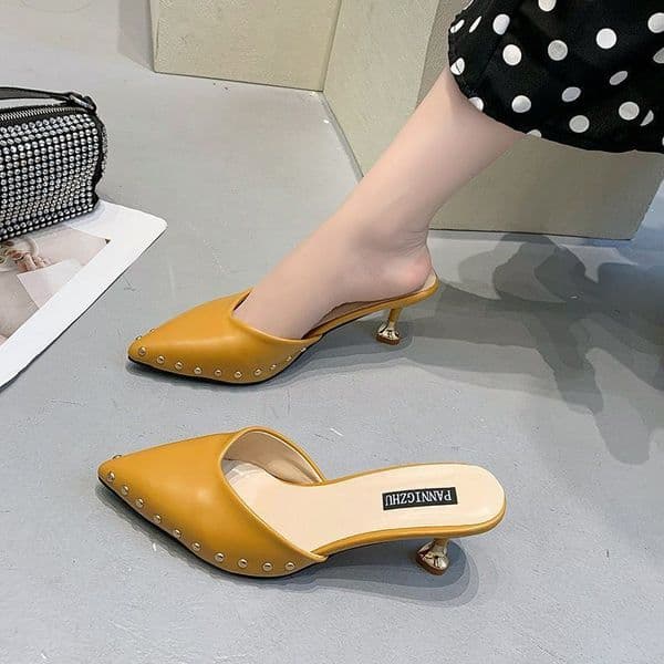 JC05 Versatile Pointed Toe Slip-Ons Elegant Ladies' Shoes Ideal for Casual Wear