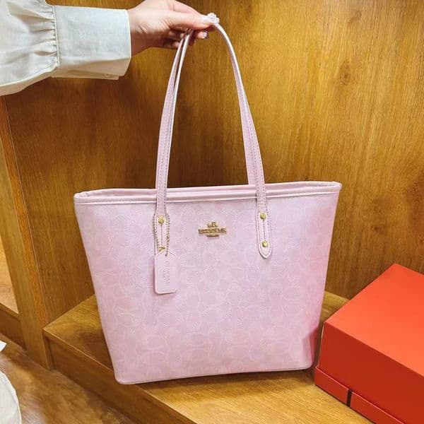 Desiner Ba Luxurys Bas Fashion Women Female Shoulder Handbas Leather Race Tote Bas Crossbody Lare Capacity Shoppin Handba Esigner Bag Purse Wallet Ladies Purse Bas