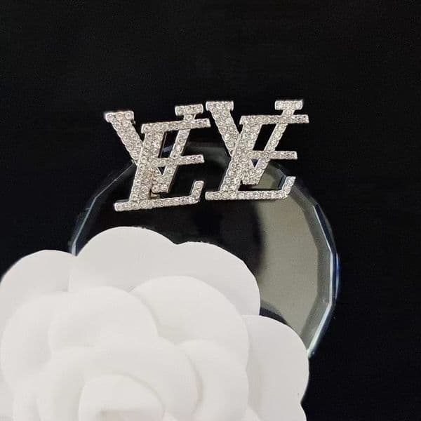Luxury Designer Earings Letters Stud Earring Simple Pearl Earrings Fashion Wedding Party Jewelry Women Accessories Gifts