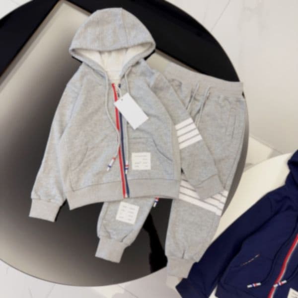 kid jacket hood baby two piece sets hooded kids designer clothes pant son daughter child jackets girl boy fashion Christmas birthdays parties school starts