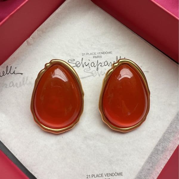 New Designed women Ruby Cabochon earrings Classic GOLD Ear studs Designer Jewelry Schiaparelli-R10081