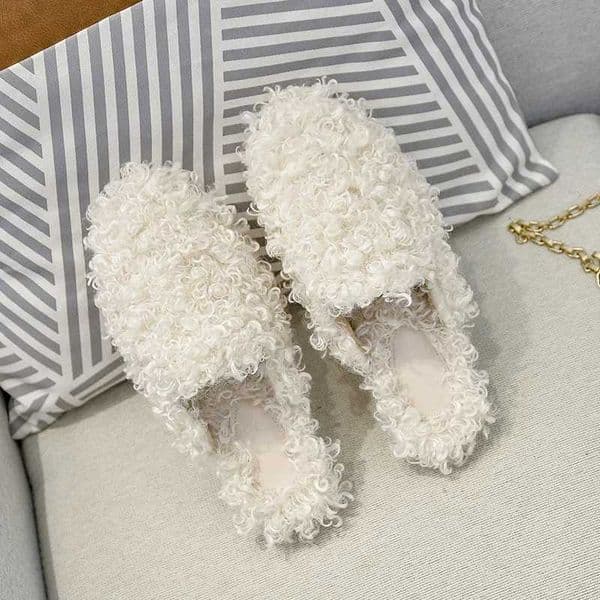 womens winter plush slippers Fashion round head design flat shoes Outdoor and Office and Home Large size 4143 free delivery Z250929