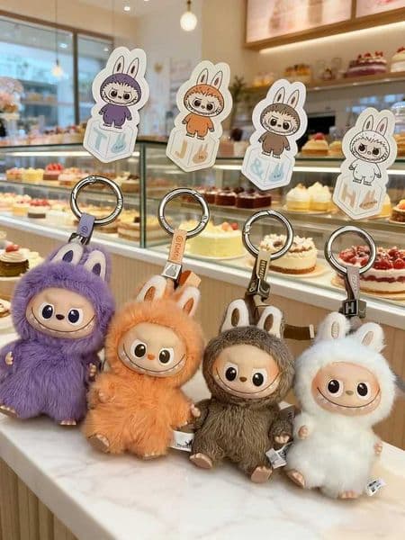 THE MONSTERS Pin For Love Series Mystery Surprise blind box toy LAbBUBU doll by cute figurine Desktop decoration gifts Z251008