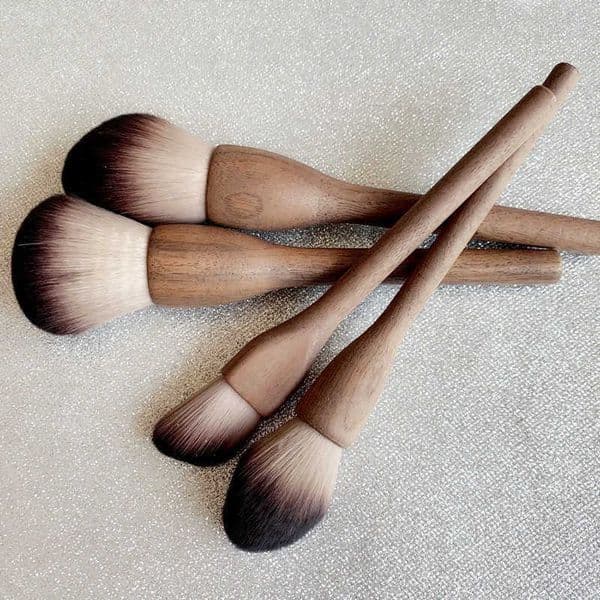 Solid walnut large-sized vintage powder brush, foundation brush, powder cake brush, highlighter brush, blush brush, contour brush L251009