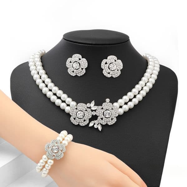 Luxury Brand Designer Jewelry Era Masquerade Accessories Pearl Flower Necklace Bracelet Earrings Three-Piece Set 1920S Bachelorette Party