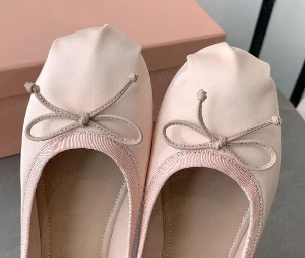 LUXURY Paris Ballet Fashion Designer Professional Dance Shoes Satin ballerinas Bowknot Shallow Mouth Single Shoe flat sandals for women