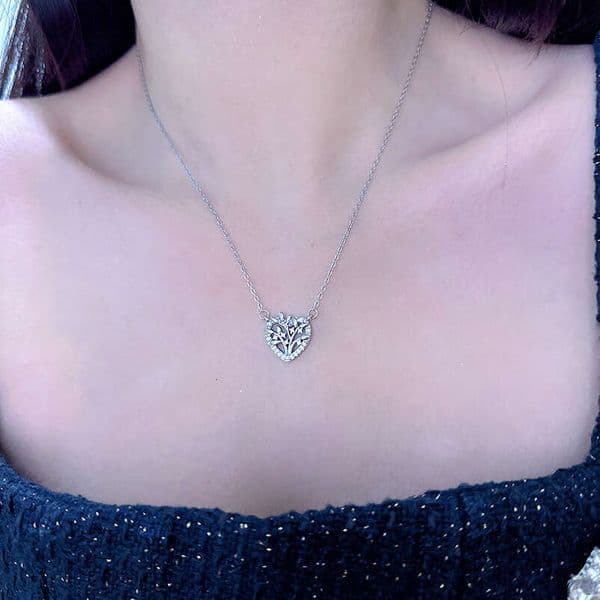Fashionable Fresh Style Unique Design Eternal Life Tree Heart-Shaped Zircon Pendant Necklace for Women