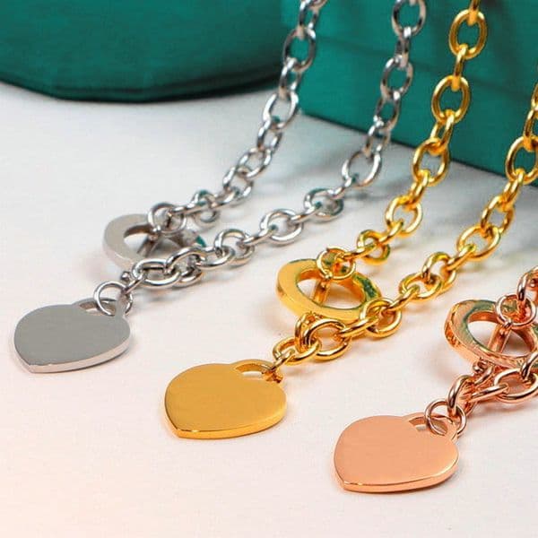 Luxury Woman Pendant Necklace designer Wed Chokers Fashion Gold Plated Heart Love Necklaces Man no box set