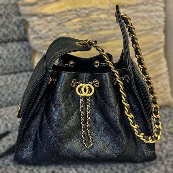 Designer bag Tote bag fashionable and luxurious drawstring bucket bag available in size single shoulder bag large capacity handbag versatile Wallet Luxury bag