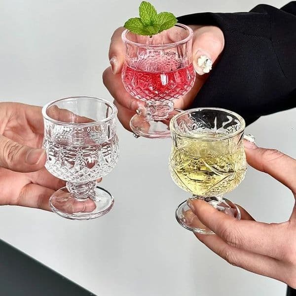 4pcs Sets Exquisite Cocktail Glass 50ml Vintage Carved Small Wine Party Spirits Cup High End Transparent Sweet 251013