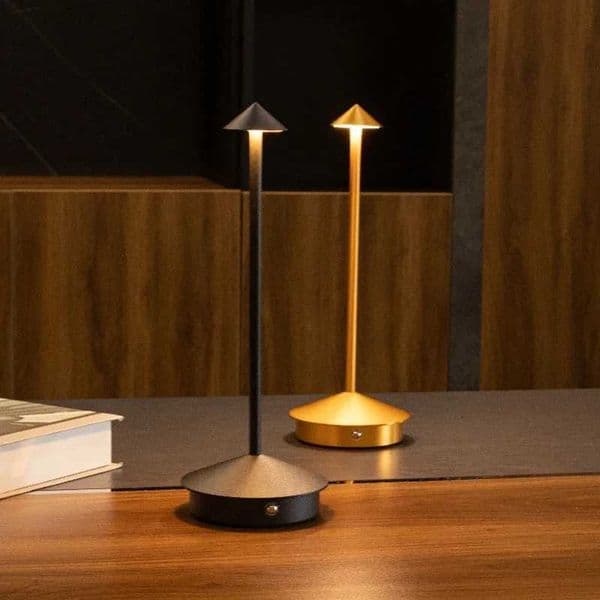 Rechargeable Table Lamp Creative Dining Touch Led Hotel Bar Coffee Pro Table Lamp Lampada Da Tavolo Decorative Desk Lamp Z251014