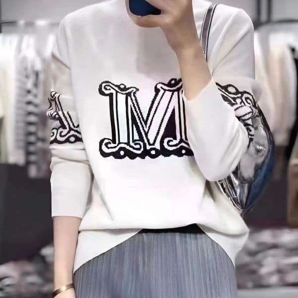 2025 Fall Must Have Women Elegant Round Neck Loose Pullover Sweater M Letter Splicing Knitted Bottoming Shirt 251014