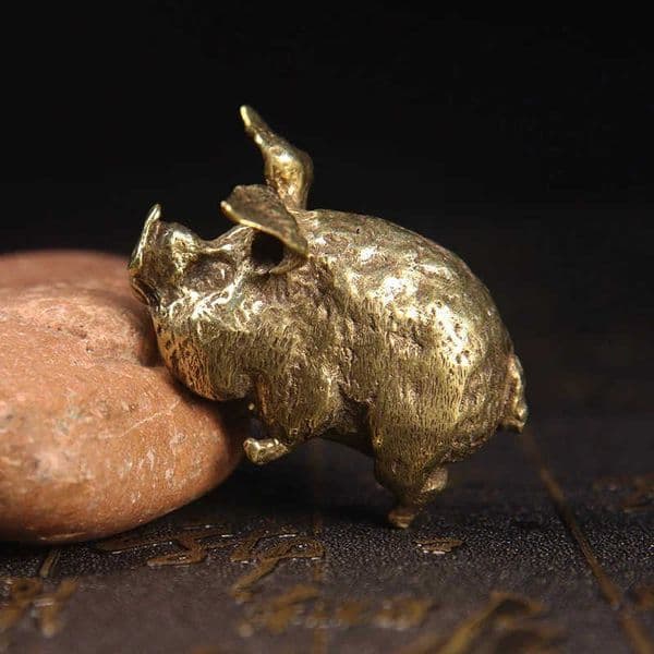 Retro Copper Chinese 12 Zodiac Flying Pig Statue Home Decoration Antique Brass Lucky Animal Figurine Small Table Desk Ornaments M251014